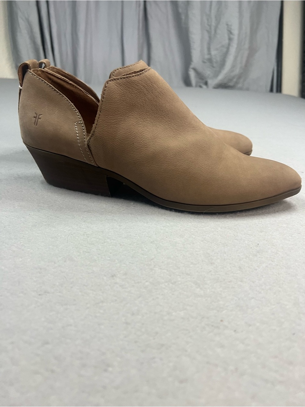 Frye Rowen Shooties Slip On Nubuck Booties size 10